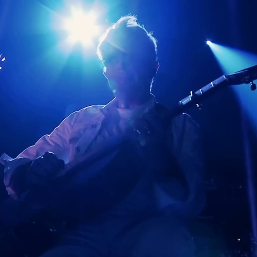 MY Kochmann with his classical guitar Soloist 900 EQ, on the spectacular CLOCLO