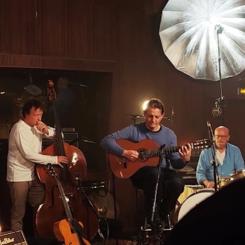 A short clip with Hugo Lippi and his Soloist900 EQ